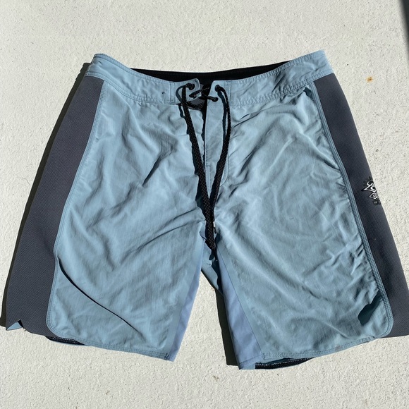 Rip curl mirage boardshorts mens 32 - Picture 1 of 4